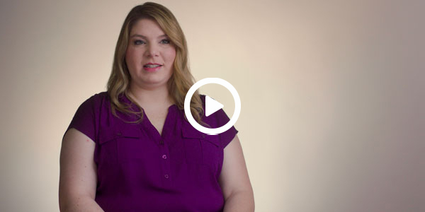 OneMain customer Liz, press to play video